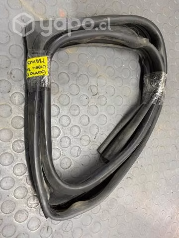 Goma contorno vidrio pta tras izq Maxus T60 2018
