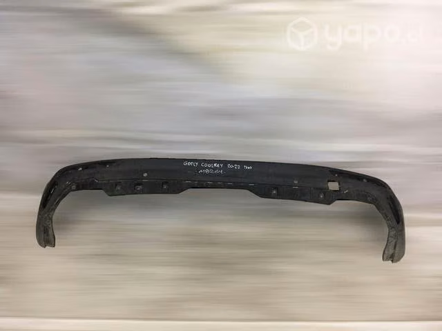 Mataperro trasero geely coolray 2020-2023