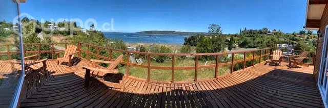 Hermosa casa Isla grande Chiloé, vista al mar