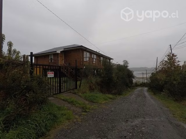 Hermosa casa Isla grande Chiloé, vista al mar