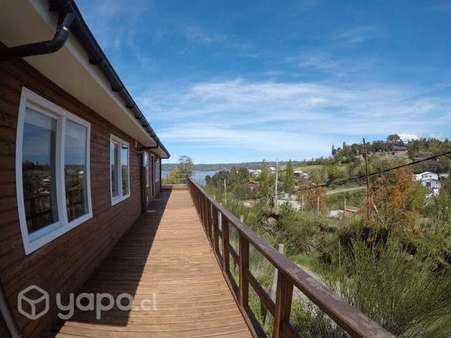 Hermosa casa Isla grande Chiloé, vista al mar