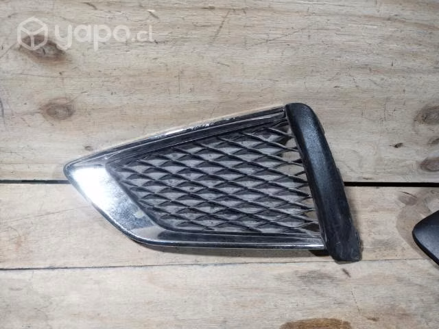 Tapa neblinero MG3 LH /m01nj2