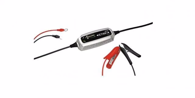 Cargador Batería Carga Lenta xs 0.8A