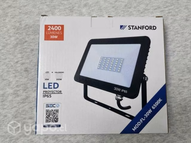 Foco Led de 30 Watts Marca Stanford - Certificado