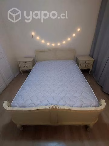Cama 2 plazas + 2 Veladores + 1 Colchón