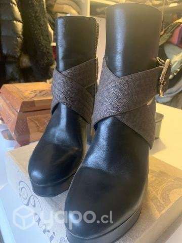 Botines MK nuevos originales - Imagen 3