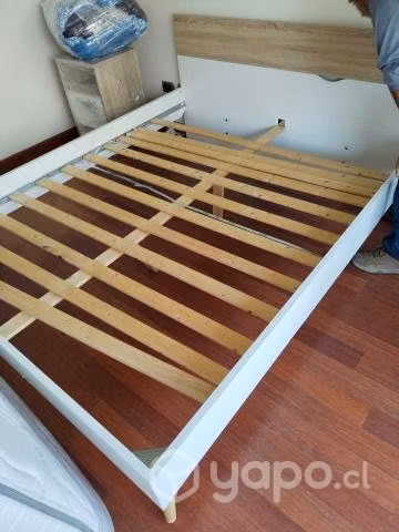 Base de cama king de madera con respaldo
