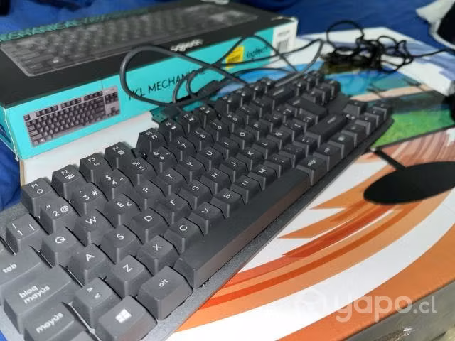 Teclado logitech + mouse hyperx