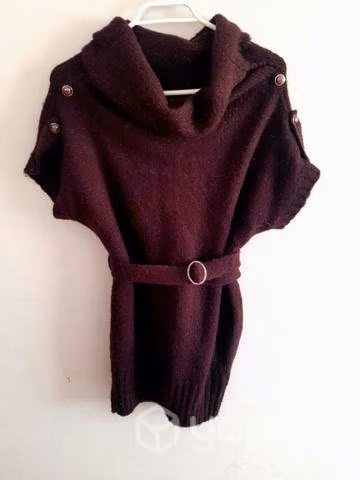 Blusa café de lana