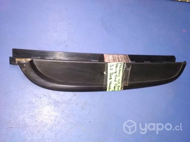 Moldura ext puerta tras izq Ford Ranger 3.2 2018