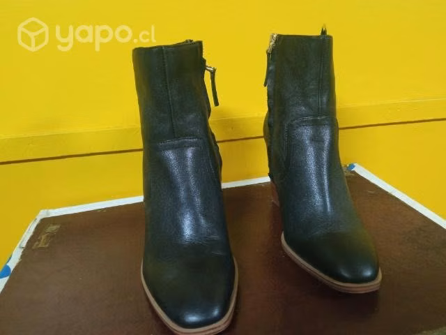 botin cuero nuevo