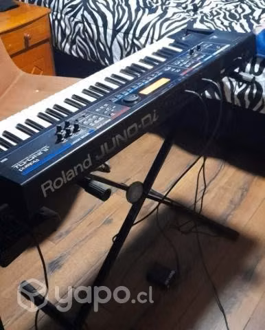 Teclado Sintetizador Roland Juno Di