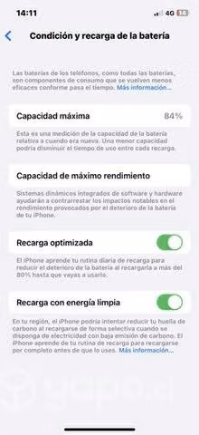 Iphone 12 red