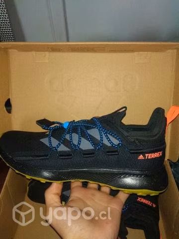 Adidas terrex