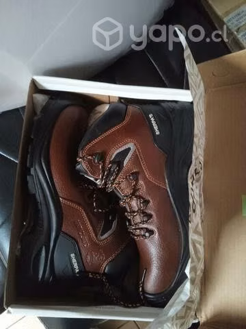 Zapatos SHERPAS nuevos talla 42