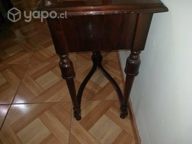 Mesa Arrimo de madera