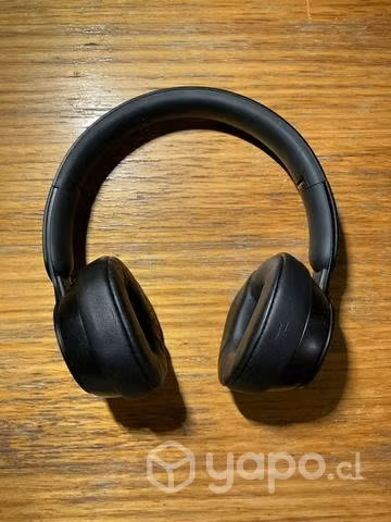 Beats Solo Pro
