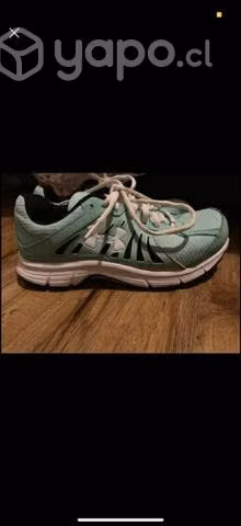 Zapatillas under 38.5
