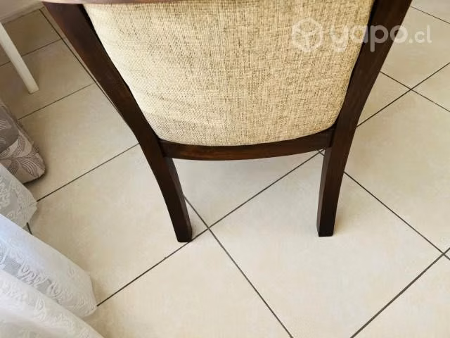 Sitial de madera impecable