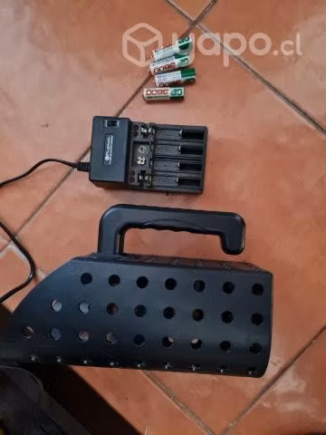 Cargador de pilas más pilas recargables