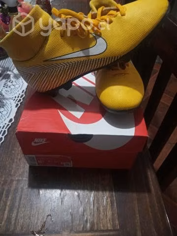 Zapatilla de futbol nike mercurial