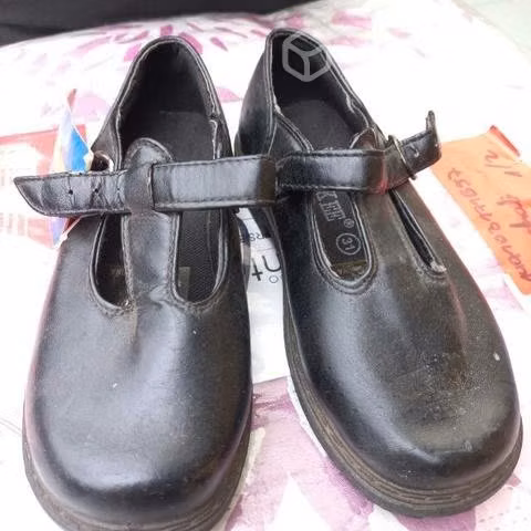 Zapatos negro de niña talla 31