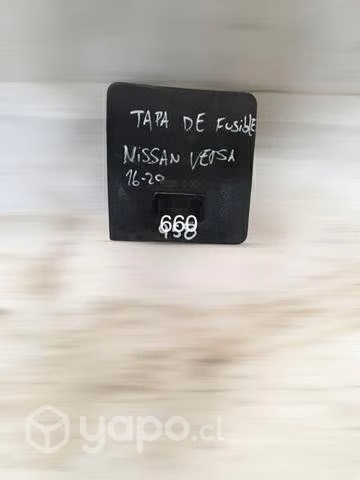 Tapa fusilera Nissan versa 2016 2020