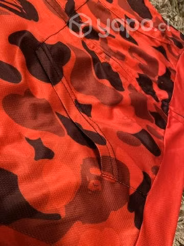 Poleron Bape Rojo Con Bolsillo Talla S - Imagen 2
