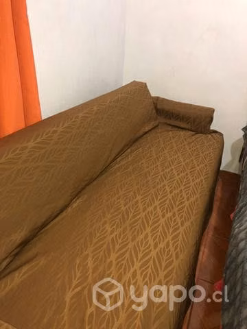 Sofá 3 cuerpos en buen estado