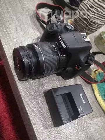 Se permuta camara canon t5 mas lentes vr play 4