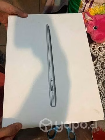 Computador macbook 14,2 2017 info en las fotos