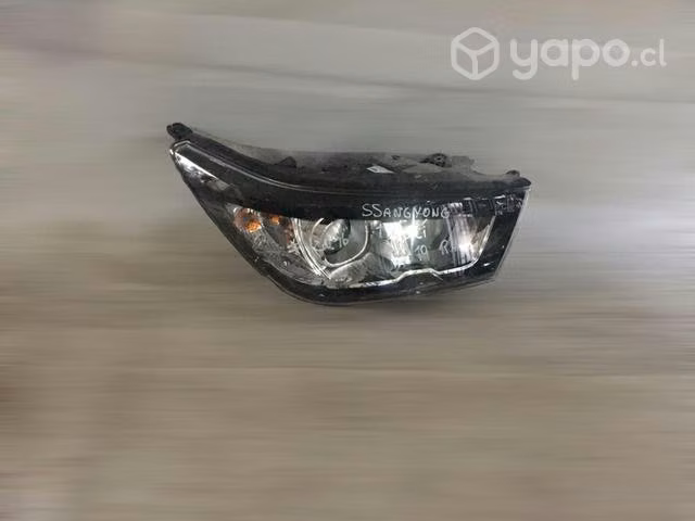 Foco Óptico RH Ssangyong Tívoli 2019