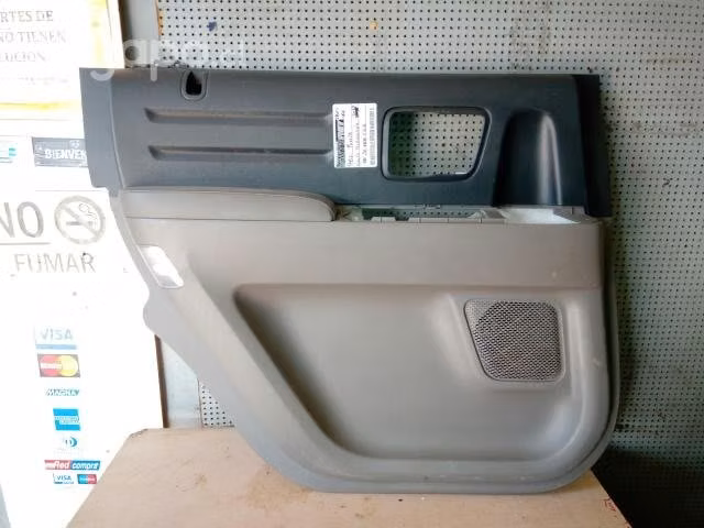 Tapiz puerta trasera izquierda Honda Ridgeline
