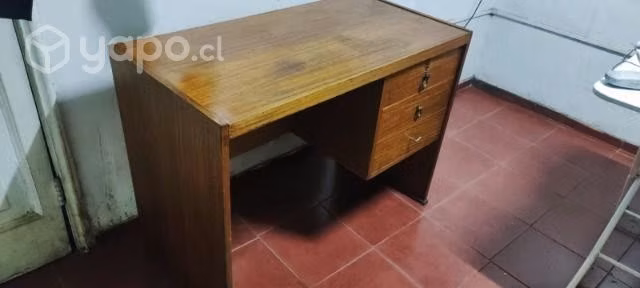 Escritorio de madera
