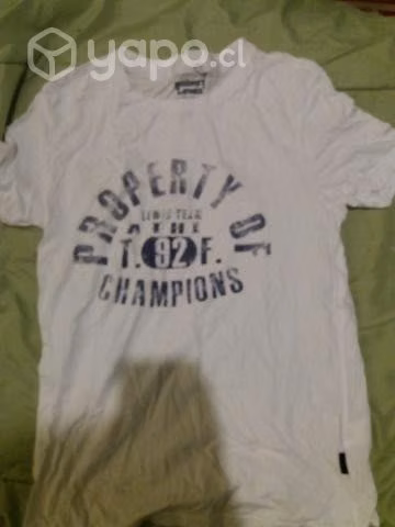Polera Robert Lewis blanca Nueva