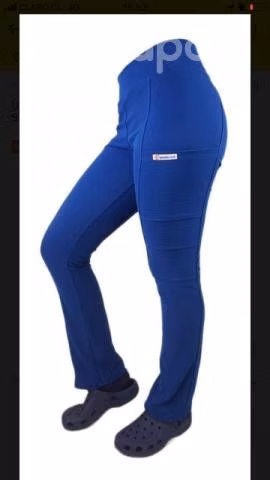 Pantalón clínico