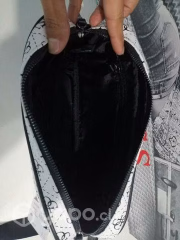 Crossbody guess - Imagen 3