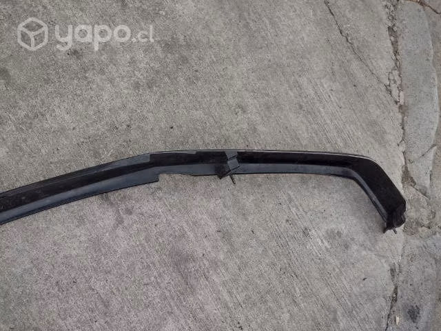 Moldura de mascara Chevrolet Colorado 2004-2012