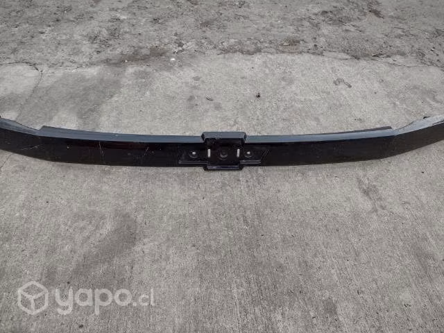 Moldura de mascara Chevrolet Colorado 2004-2012
