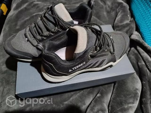 Zapatilla Adidas Terrex