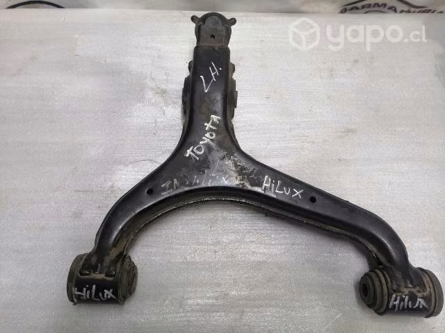 Bandeja delantera inferior LH toyota hilux