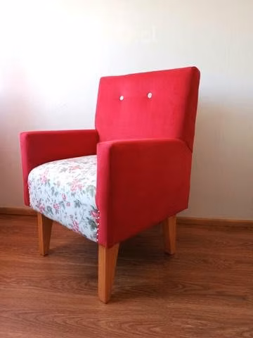 Poltrona roja estampado de flores (única) - Imagen 2