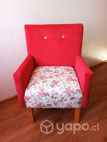 Poltrona roja estampado de flores (única)