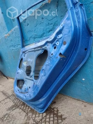 Puerta trasera der Nissan Sentra 2021-2023