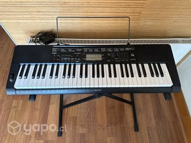 Teclado casio CTK 3500, con atril