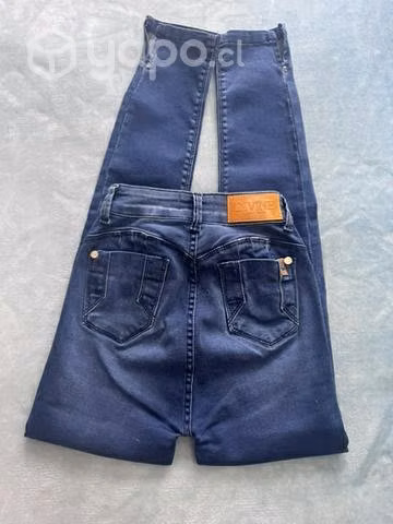 Hermosos Jeans Marca Divine