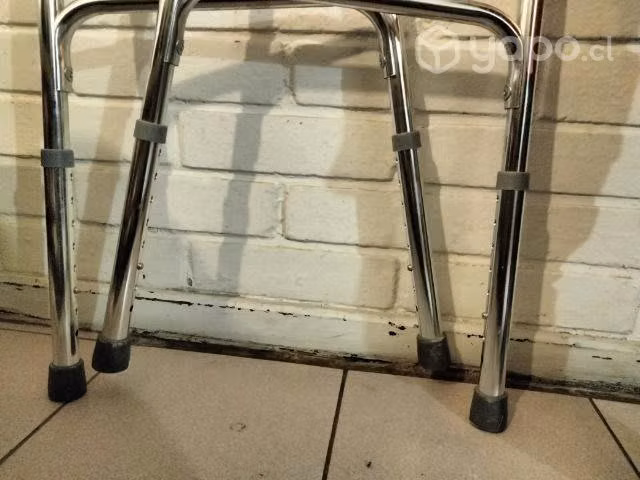 Andador aluminio plegable