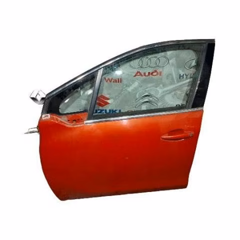 Puerta delantera izquierda peugeot 208 allure 2017