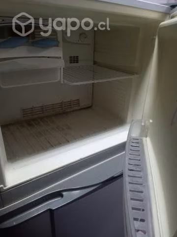 Refrigerador madensa 2 puertas - Imagen 6