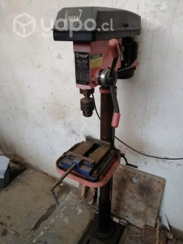 Taladro pedestal